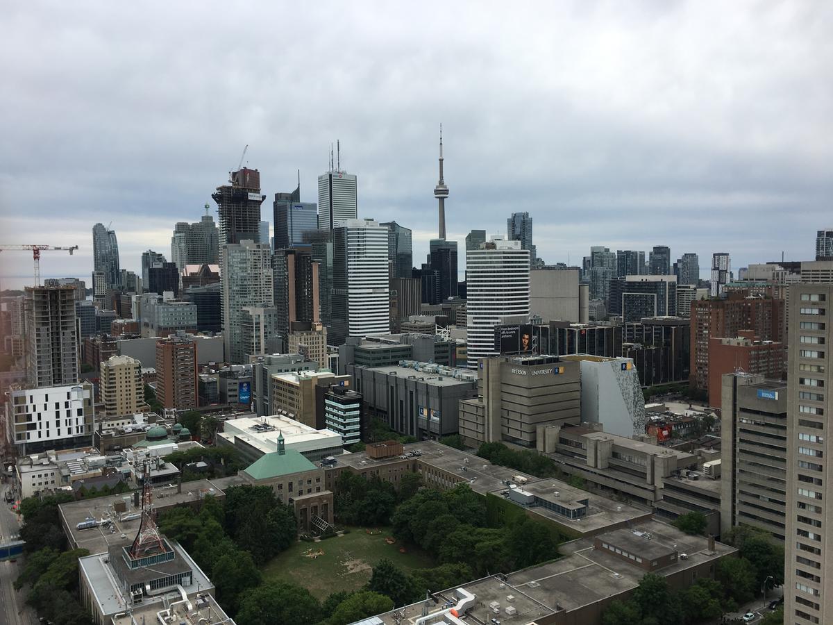 Toronto Metropolitan University-Daphne Cockwell Complex Residence Bagian luar foto